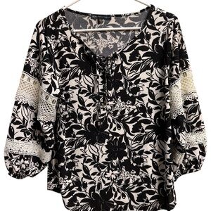 Adrienne Vittadini Black White Floral Lace Sleeve Blouse Size L 3/4 Sleeve